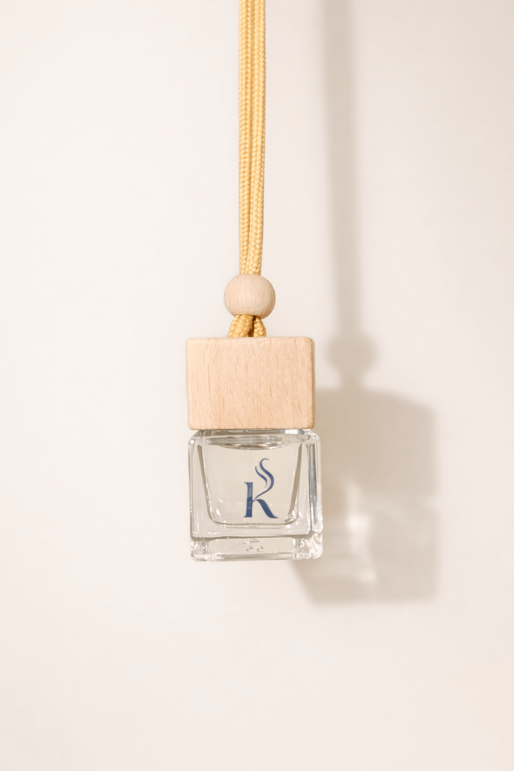 KLIVEM Luxury Car Diffuser in Refined Car Interior